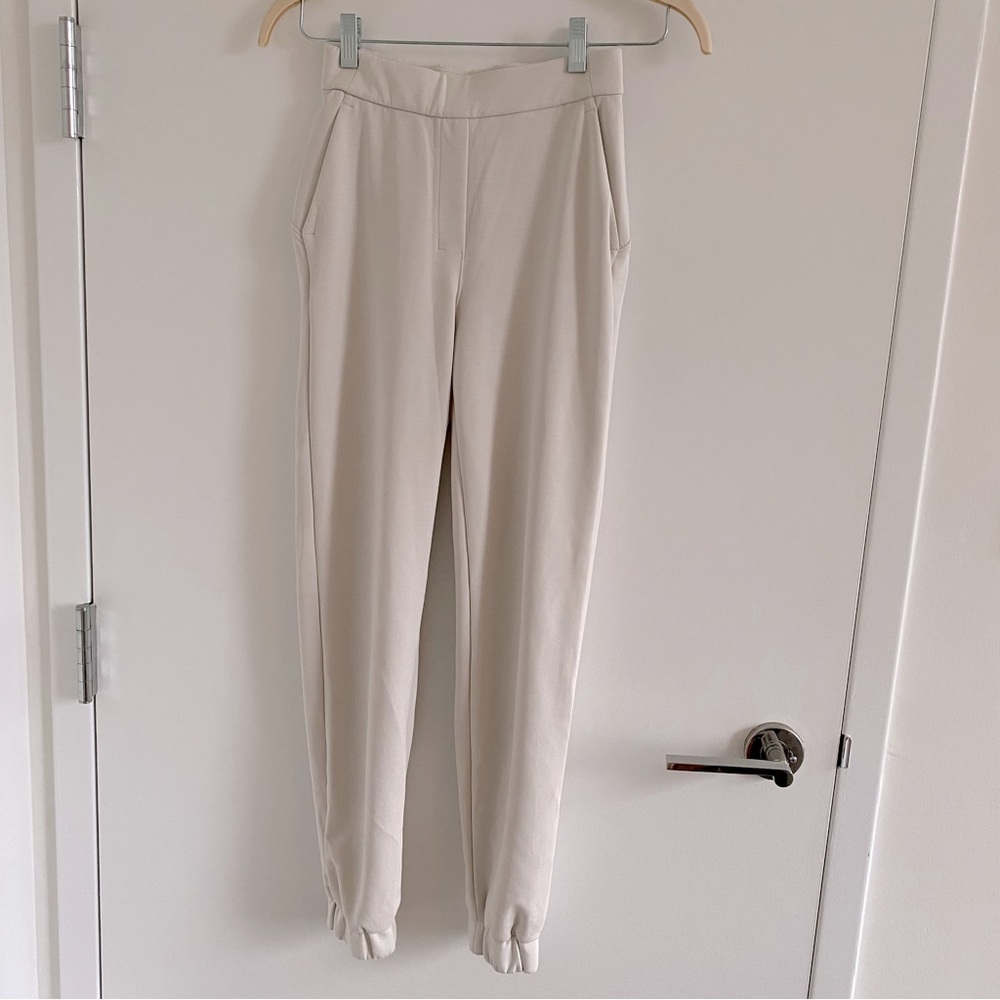 Lululemon softstreme cream joggers - size 2